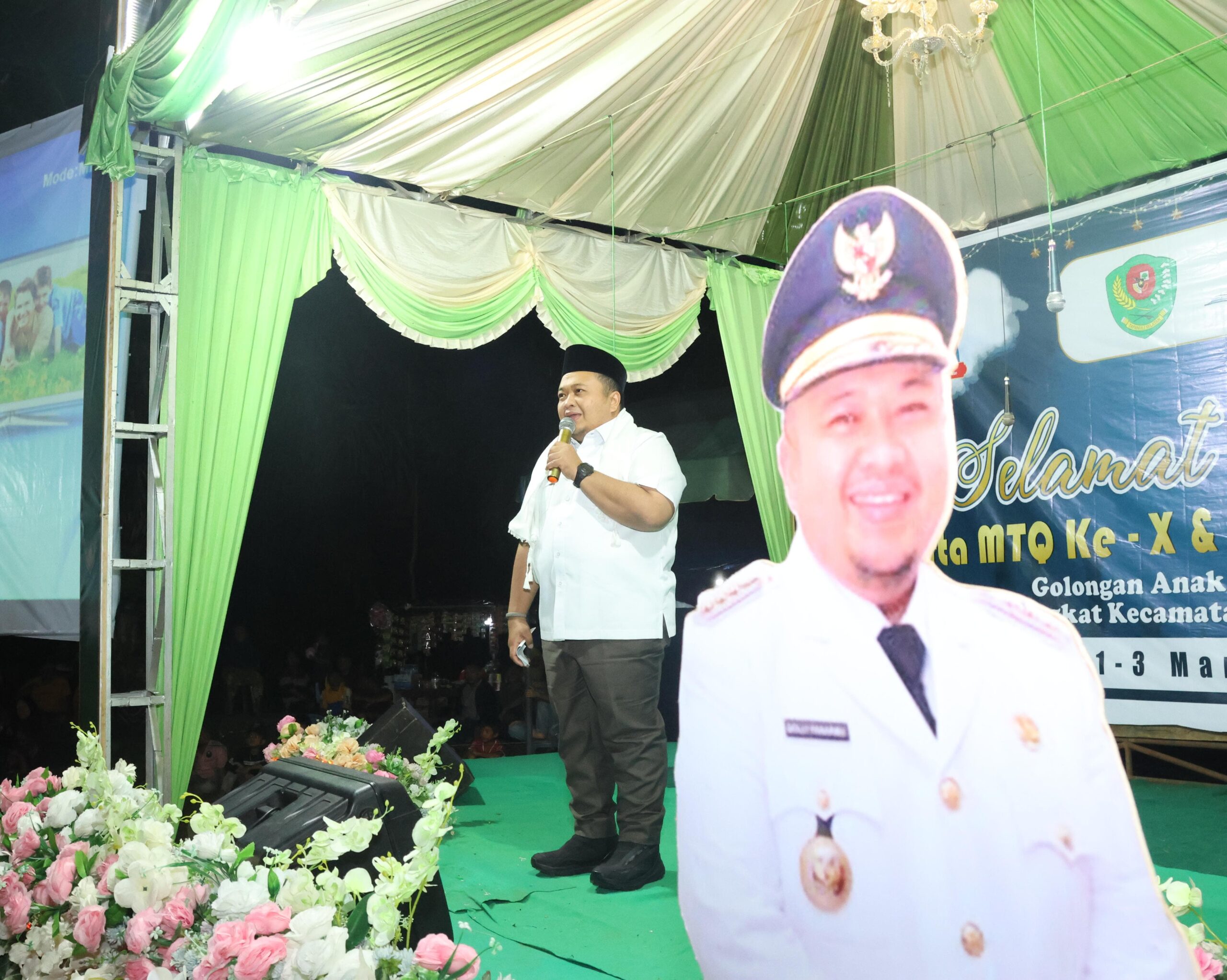 Berita Sore/Birong RT Teks poto: Bupati Tapanuli Selatan, Dolly Pasaribu saat membuka MTQ ke-10 tingkat Kec. Angkola Selatan, Jumat (1/3).