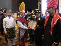 Pemko Padangsidimpuan Raih Penghargaan Terbaik III Pembangunan Daerah