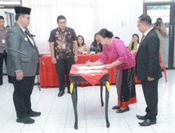 Wali Kota Gunungsitoli Lantik Sejumlah Kasek, Pengawas Sekolah, dan PPUPD