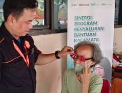 BSI Maslahat, MTT dan Telkomsel Bersinergi Salurkan 250 Kacamata Gratis