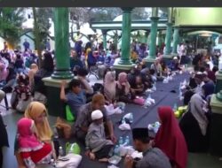 Yayasan Haji Anif Gelar Buka Puasa dan Sahur Bersama di Masjid Al-Musannif