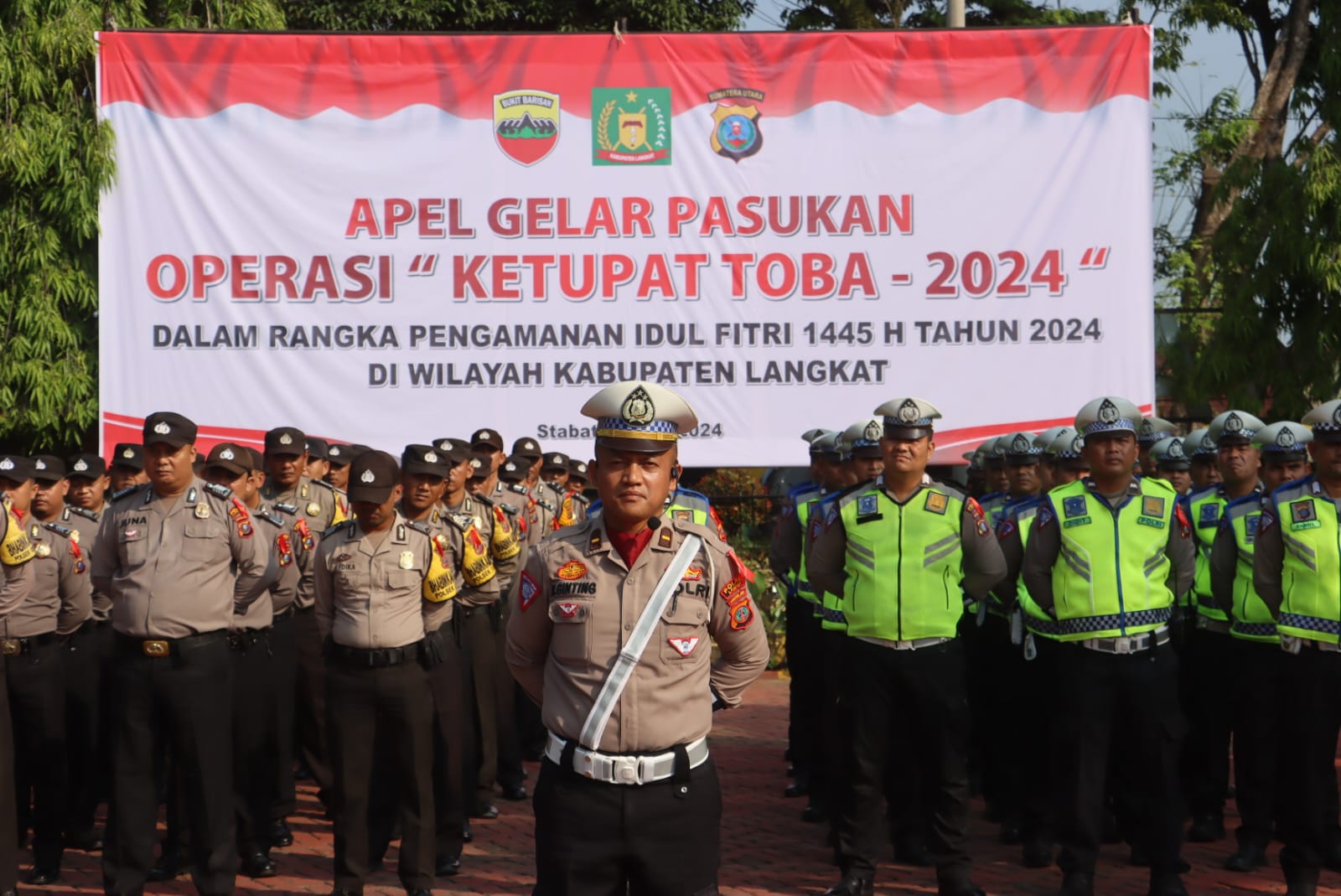 Teks Foto/Beritasore/ist   Apel Gelar Pasukan Operasi Ketupat Toba. Apel dilaksanakan di halaman Mapolres Langkat, Jalan Proklamasi, Rabu( 3 /4/2024 ) pagi .