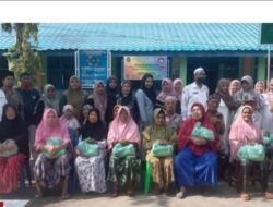 Kepala Sekolah SMP IV Deliserdang Berserta Para Guru Santuni Warga Tidak Mampu