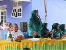 Bupati- Ketua TP PKK Tapsel Tunjau Desa Situmbaga