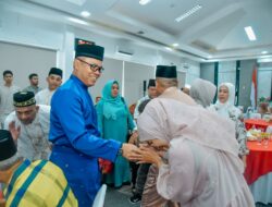 Pj Bupati Batu Bara Sholat ID & Gelar Open House