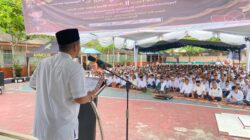 Teks fhoto: Lapas Kelas IIA Labuhan Ruku Kanwil Kemenkumham Sumatera Utara gelar Sholat Idul Fitri (ID) 1445 H/2024 di lapangan Lapas Rabu (10/04/2024).beritasore/alirsyah