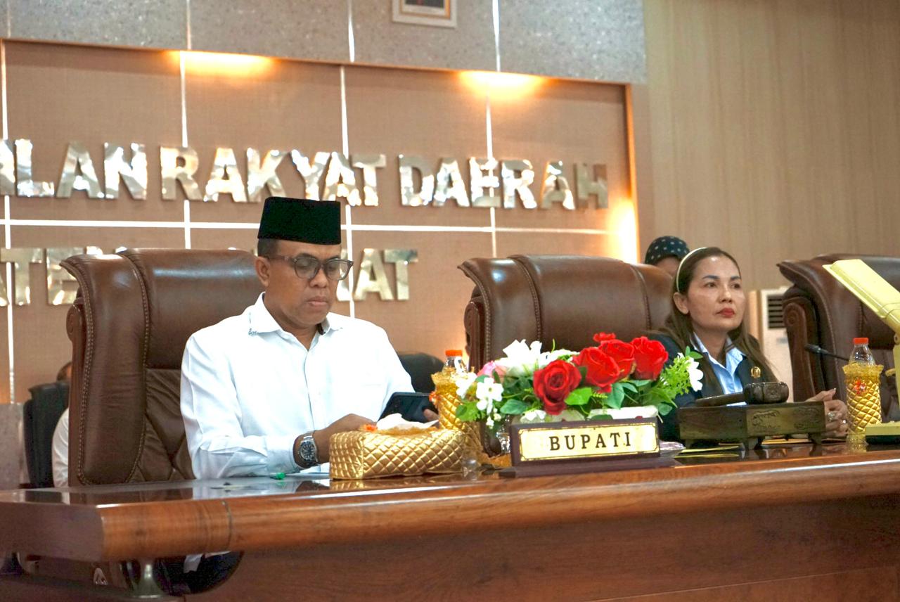 Teks Foto/Beritasore/ist  Pj Bupati Langkat H.M.Faisal Hasrimy AP,M.AP nenghadiri Rapat Paripurna DPRD Kab.Langkat di Ruang Rapat Paripurna DPRD Kabupaten Langkat, Rabu (17/4/2024) 