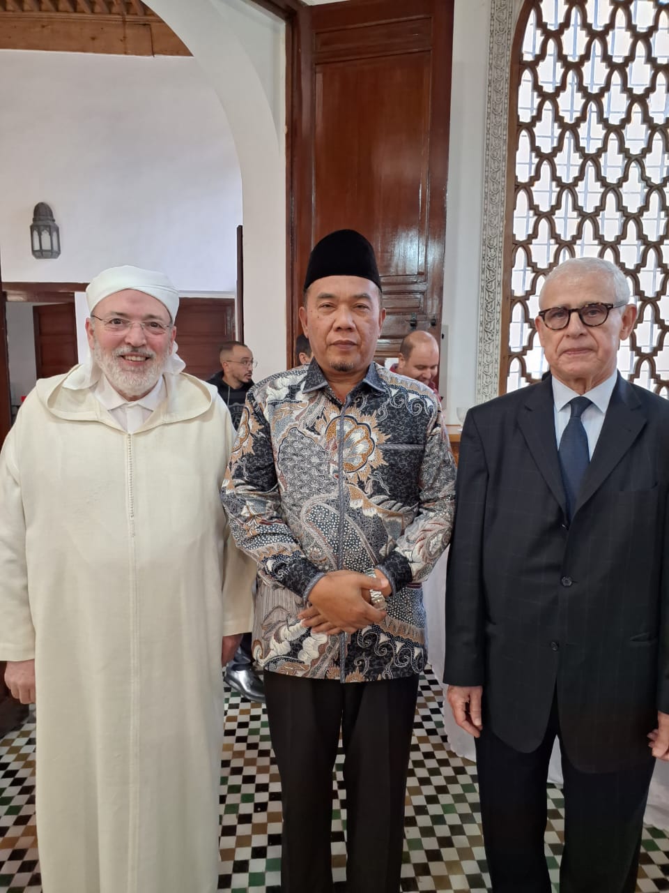 Teks foto : Ketua MUI Binjai Prof.DR.HM Jamil,MA saat di Maroko. ( Berita Sore/Ist)