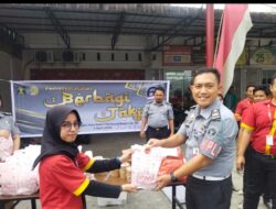 Lapas Narkotika Kelas IIA P. Siantar Bagi Takjil ke Masyarakat