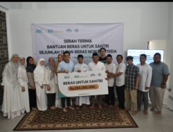 BSI Maslahat dan BSI Serahkan 12 Ton Beras ke Ponpes Binaan Yayasan Amanah Muda Indonesia