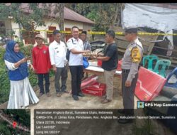 Bupati Tapsel Santuni Keluarga Korban Kebakaran di Angkola Barat