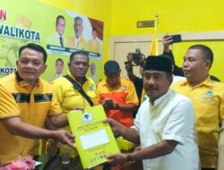 Aparat Ikut Antar Wali Kota Binjai Amir Hamzah Mendaftar ke Golkar