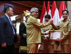 Pj Wali Kota Langsa Terima Penghargaan Kota Terbaik I Tahun 2024