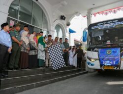 Wali Kota Siantar  Lepas Pemberangkatan 198 Calon Jamaah Haji