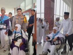 Polres Batu Bara Berikan Pengamanan Pemberangkatan Calhaj Kloter 11