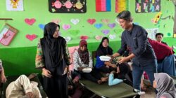 Indosat Ooredoo Hutchison Salurkan Bantuan Korban Banjir Lahar Dingin di Sumbar