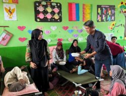 Indosat Ooredoo Hutchison Salurkan Bantuan Korban Banjir Lahar Dingin di Sumbar