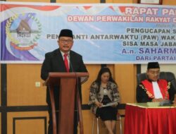 Wali Kota Gunungsitoli Hadiri Rapat Paripurna DPRD