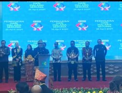 Pemkab Nias Terima Penghargaan Sertifikat Eliminasi Malaria Dari Kemenkes