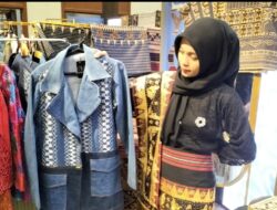 Warisan Suku Lampung Pepadun, Kain Sulam Usus, Makin Panjang Makin Mahal