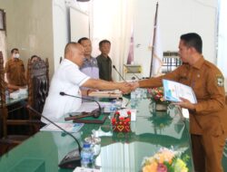 Pjs Wali Kota Siantar Sampaikan Pengantar Nota Keuangan Di DPRD