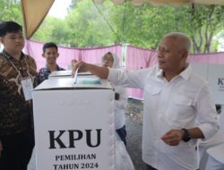 Bupati Asahan Berikan Hak Suaranya Pada Pilkada Serentak 2024