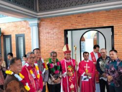 Bupati Nias Hadiri Perayaan Misa Pemberkatan Pastoran Paroki Kristus Gembala Gunungsitoli