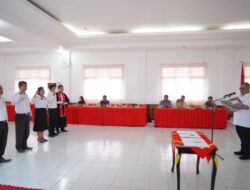 Wali Kota Gunungsitoli Lantik Kepsek Dan  Fungsional Penata Perizinan