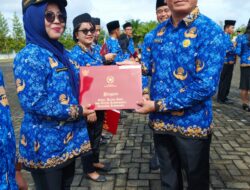 107 PNS Simalungun Terima Penghargaan