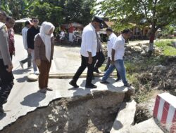 Jembatan Nyaris Ambruk Di Desa Tambiski Mandailing Natal