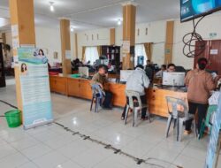 Dinas Dukcapil Gunungsitoli Tetap Layani Masyarakat Di Jam Istirahat