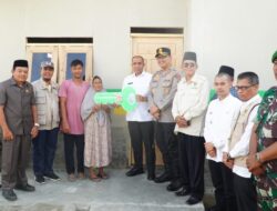 Pj Bupati Langkat Serahkan Rumah Untuk Korban Kebakaran