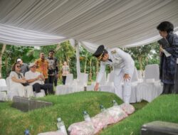 Usai Dilantik Sebagai Wali Kota, Rico Waas Ziarah Makam Sang Ayah