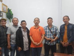 Ketua Pewarta Bagikan Beras Lagi kepada Pengurus dan Anggota