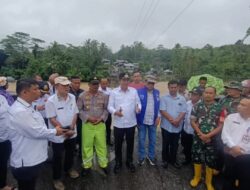 Jembatan Sungai Oyo Nias Barat Terputus Diterjang Banjir