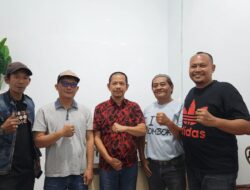 Ramadan 1446 H, Ketua Pewarta Berbagi Sembako Di Jumat Barokah