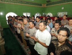Polres Sergai Gelar Sholat Ghaib Untuk Tiga Anggota Polri Yang Gugur
