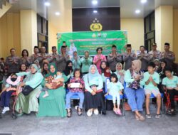 Polres Pematangsiantar Bersama Bhayangkari Serahkan Infaq Ramadhan Ke Yayasan RRABK