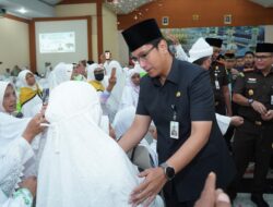 Rico Waas Tepung Tawari 2.635 Calon Jemaah Haji