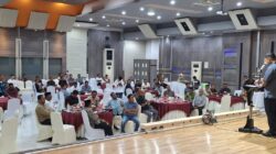 Teks foto : Wakil Wali Kota Banda Aceh, Afdhal Khalilullah mewakili Wali Kota Illiza Sa’aduddin Djamal menjamu makan malam rombongan Persatuan Wartawan Indonesia (PWI) Aceh di Banda Aceh, Rabu, (23/4/2025