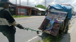 Tarik Gerobak Jalan Kaki Puluhan Kilo, Joko Kliwon Cari Anaknya Bernama Rika