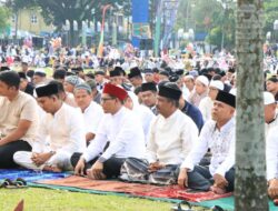 Wali Kota dan Wakil Wali Kota Binjai Sholat Idul Adha di Lapangan Merdeka 