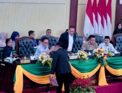 Meski Sudah Diinterupsi, Wong Chun Sen Paksakan Paripurna Pengambilan Keputusan