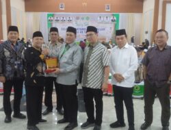 ALS Berikan Penghargaan Kepada Panitia Haji Sumut