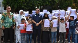 Pemko Langsa Bagikan 17.517 Seragam Sekolah Gratis