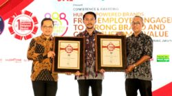 JNE Raih Dua Penghargaan Di Indonesia Original Brands Award 2025