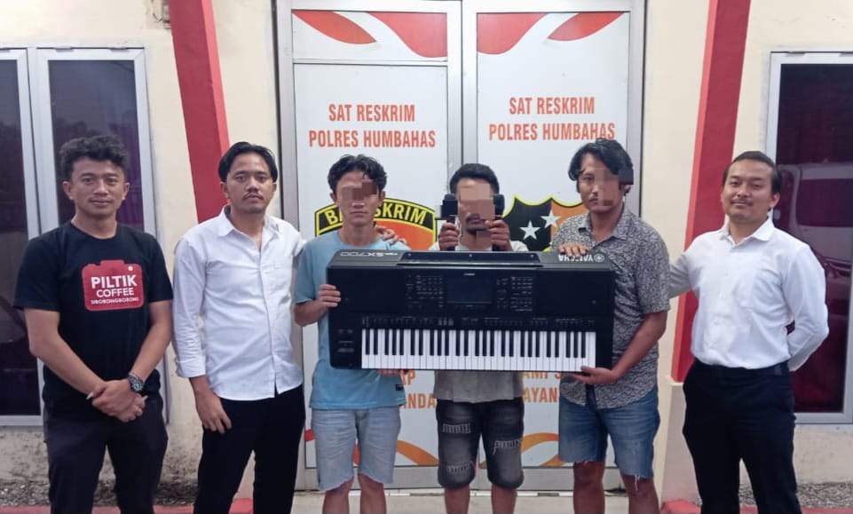 Ket Foto. PERSONIL Satreskrim Polres Humbahas mengamankan pencuri alat musik gereja di Mapolres Humbahas. (Ist).