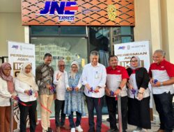 JNE Resmikan Sales Counter Di IKN, Tanam 1000 Pohon