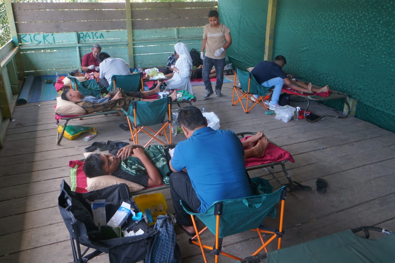 Khitanan massal bagi warga di Desa Telagah dan sekitarnya, di Balai Desa, Desa Telagah, Kecamatan Sei Bingei, Kabupaten Langkat, pada Sabtu (30/8/2025). Berita Sore/ Zulfan Dalimunthe