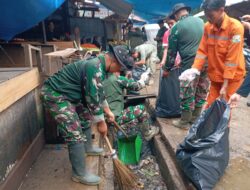 Kodim 0117/Aceh Tamiang Gelar Gotong Royong Dan Pasar Murah